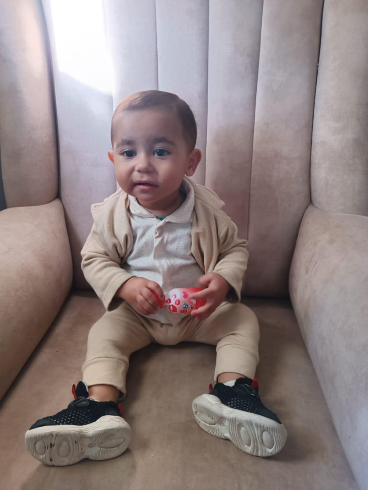 محمد طفلنا الصغير يتيم من غزة